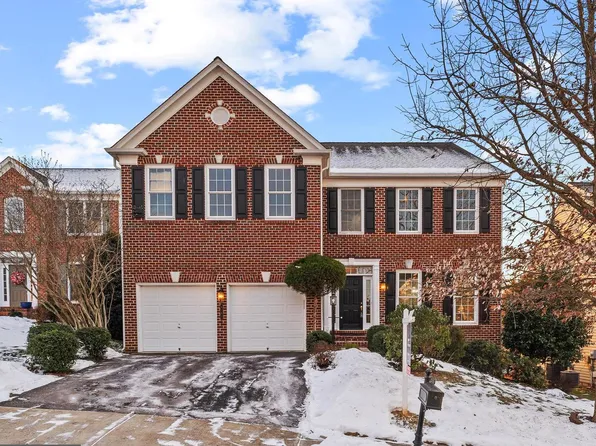 8163 Douglas Fir Dr, Lorton, VA 22079