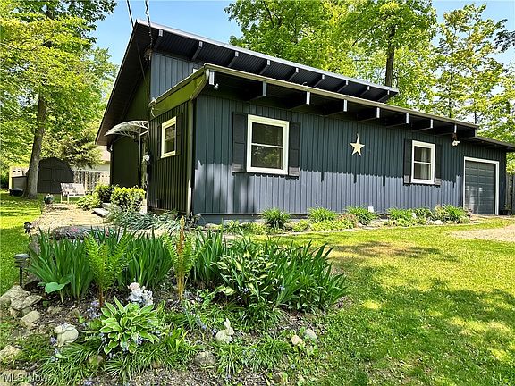 2nd image of 6033 Sequoia Pl