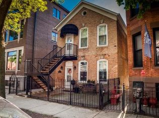 3152 S Wells St #1, Chicago, IL 60616