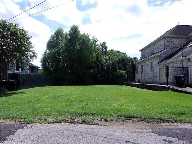 1st image of 1784 Pratt Dr