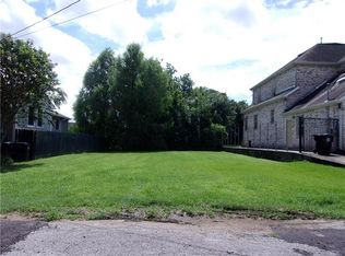 1784 Pratt Dr, New Orleans, LA 70122