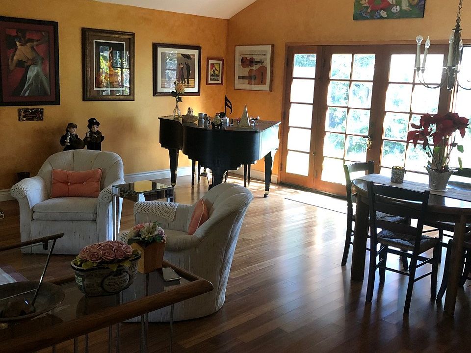 2nd image of 5574 Coral Reef Ave