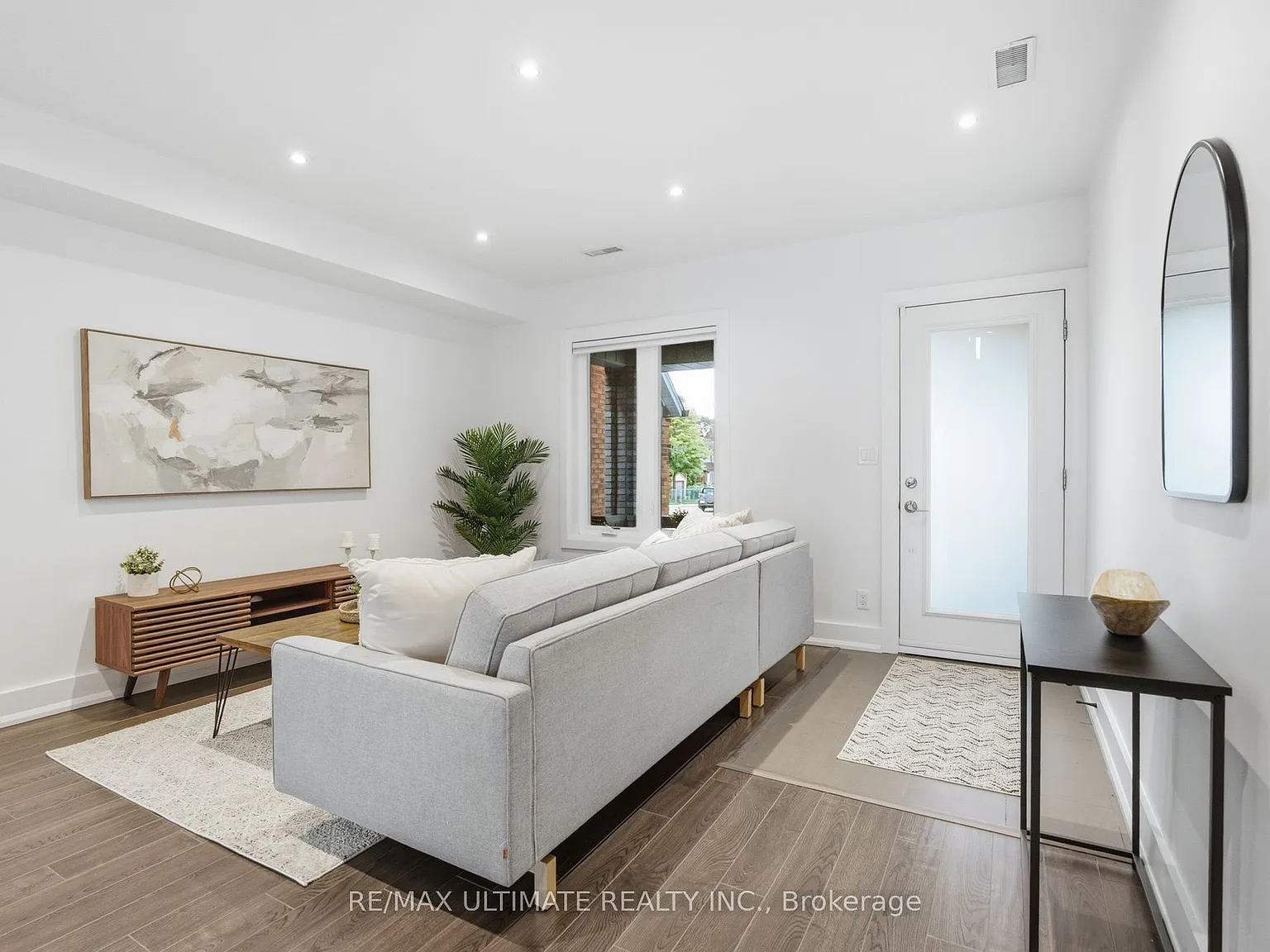 3 bed, $3,875 — Photo 3
