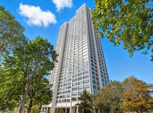 1700 E 56th St APT 1708, Chicago, IL