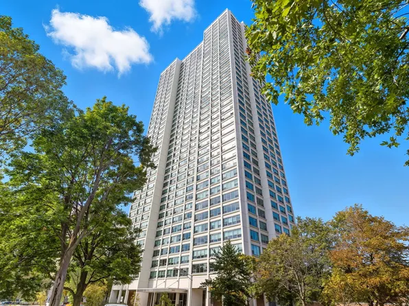 1700 E 56th St APT 1708, Chicago, IL 60637