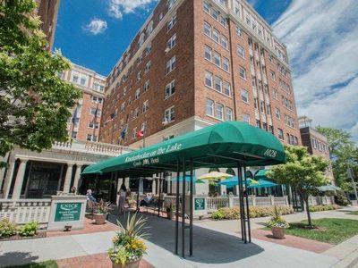 1028 E Juneau Ave APT 312, Milwaukee, WI, 53202