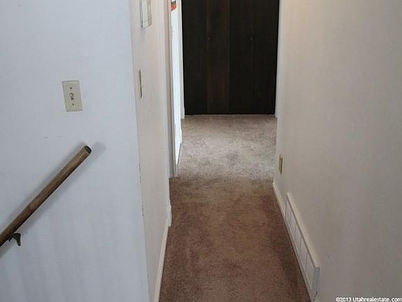 3rd image of 1155 W Midvalley Cir