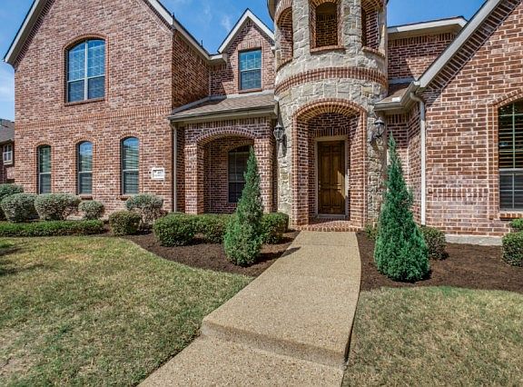 3rd image of 417 Whisperfield Dr