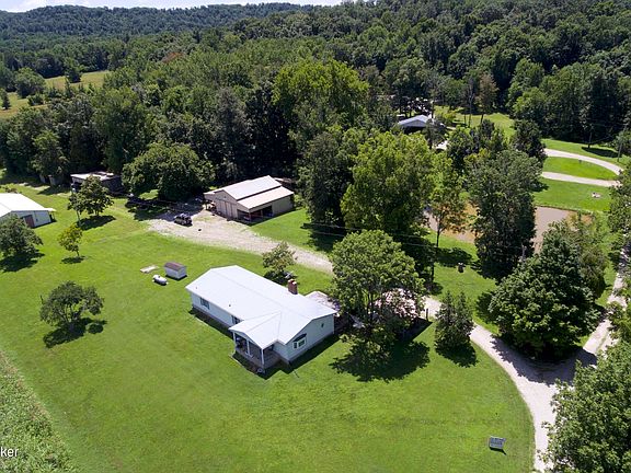 5th image of 390 Kinder Ln