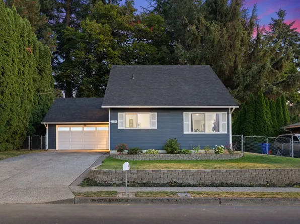 2126 SW 17th St, Gresham, OR 97080