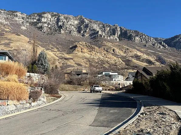 1495 N Oak Ridge Cir, Provo, UT 84604