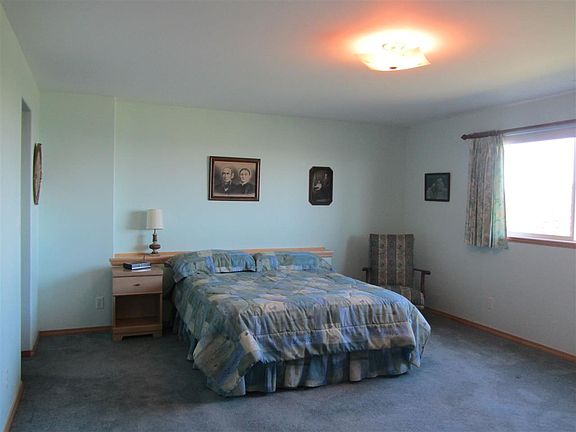 5th image of 722 Clermont Dr