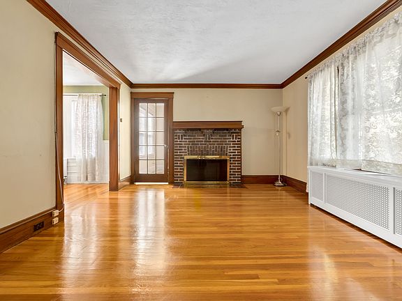 2nd image of 16 Harding Ave #16
