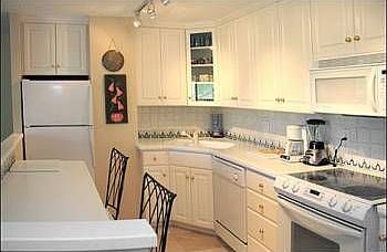 5th image of 875 S Donner Way APT 1109