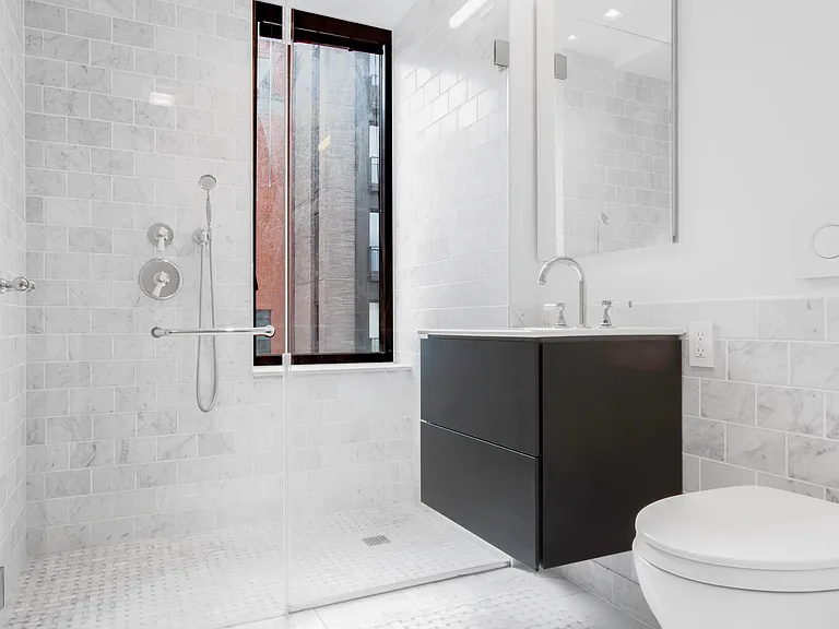 201 W 77th St #16E — Photo 9