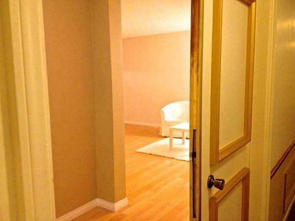 3rd image of 5625 Sumner Way Unit 110