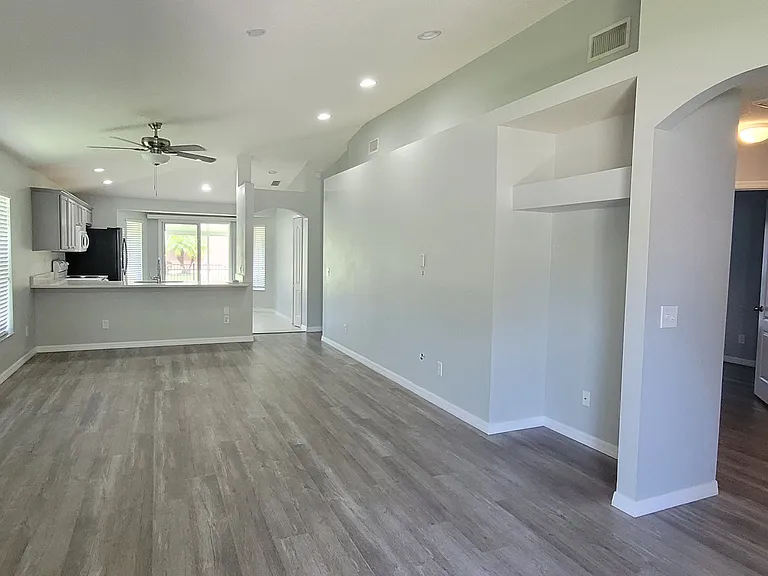 30607 White Bird Ave — Photo 3