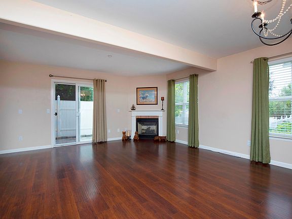 5-Living Room