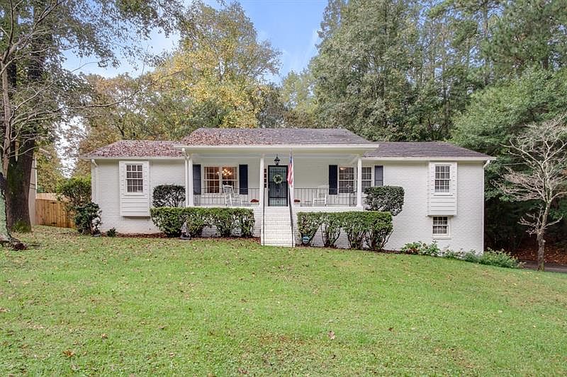 1st image of 534 Charing Cross Dr