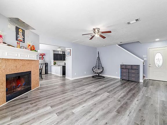 4th image of 10207 Revelstoke Dr