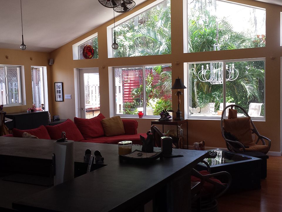 1st image of 103 Driftwood Dr W