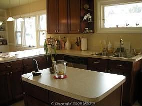 5th image of 5810 Wainwright Ave
