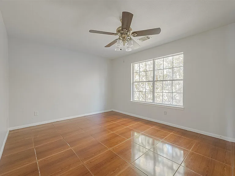 9407 Demsey Mill Dr — Photo 33