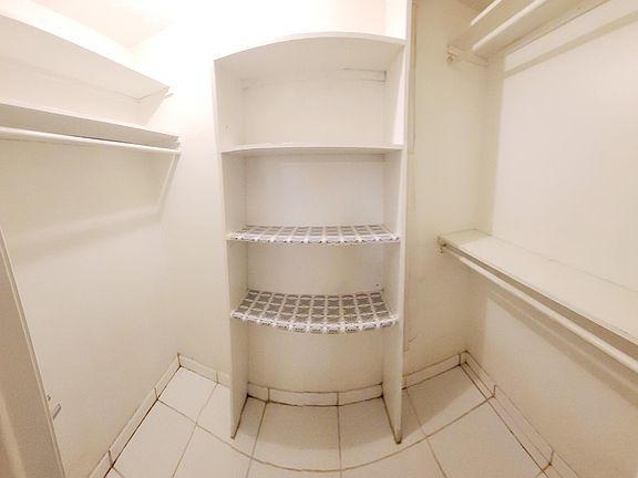 3rd image of 720 Bluebird Ln #1
