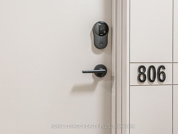 2nd image of 4675 Metcalfe Ave #806