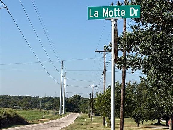 5th image of Lamotte Dr