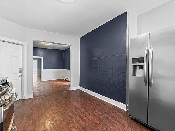 3rd image of 50 Saint Pauls Ave APT 2L