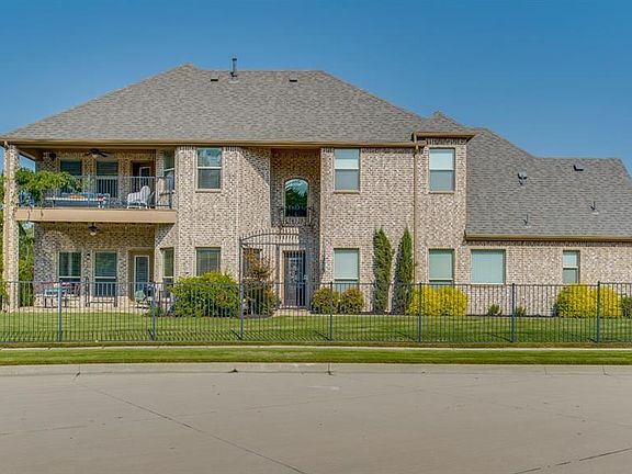 3rd image of 9401 Deerhurst Pl