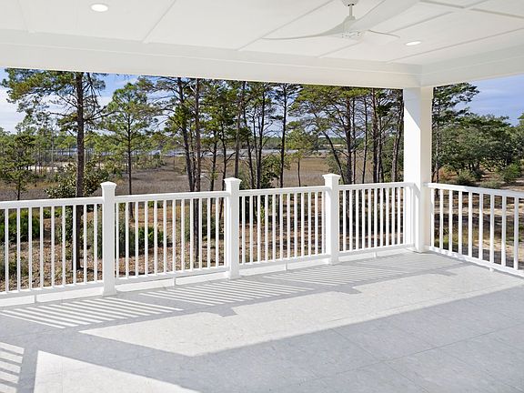 Grand Mainsail Balcony