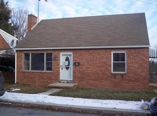 63 E Maple St, Dallastown, PA 17313