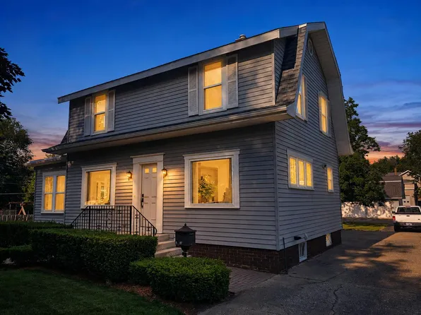 117 S West St, Hillsdale, MI 49242