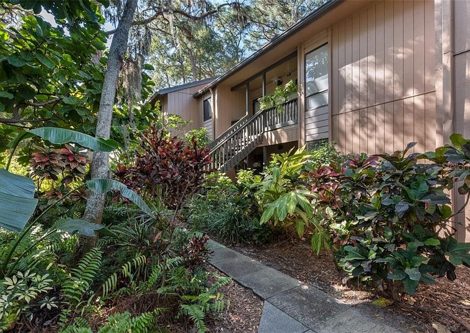 1st image of 1720 Glenhouse Dr #327