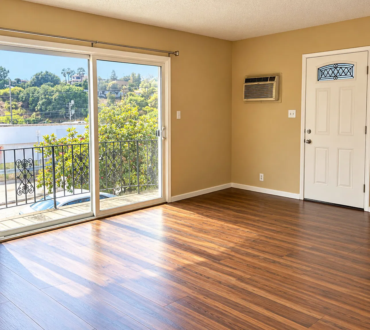 2 bed, $3,500 — Photo 1