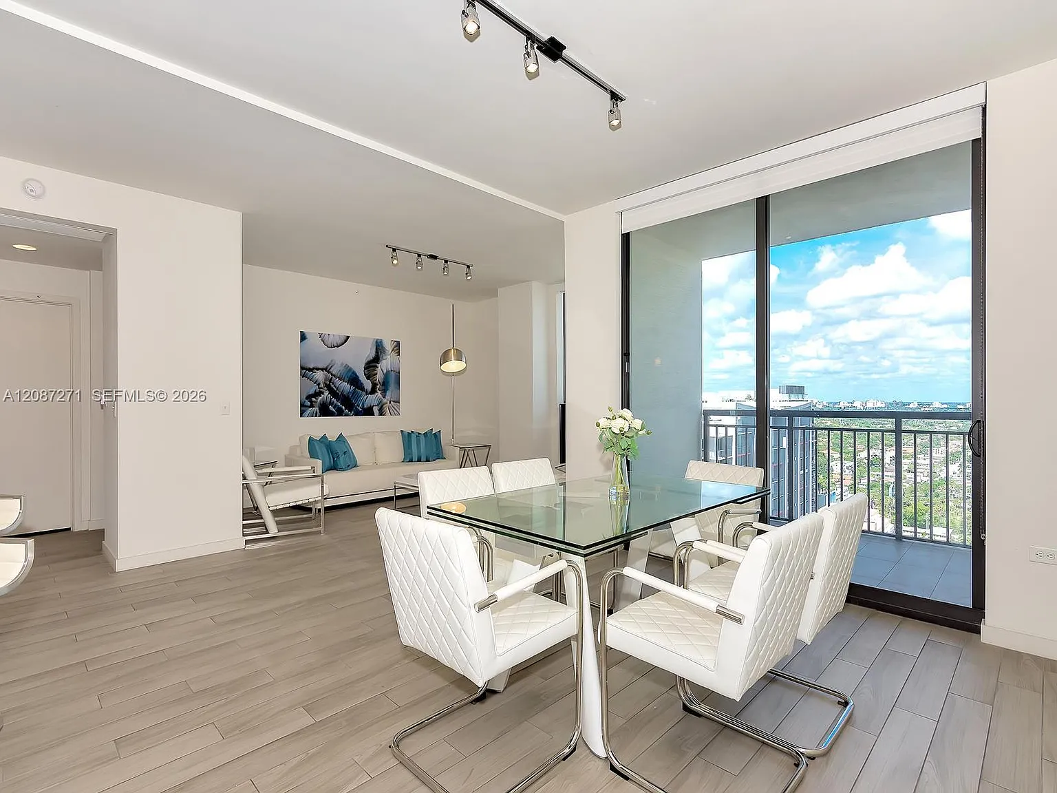 Nine At Mary Brickell Vil — Photo 3