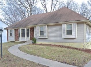 801 Melrose St, Liberty, MO 64068