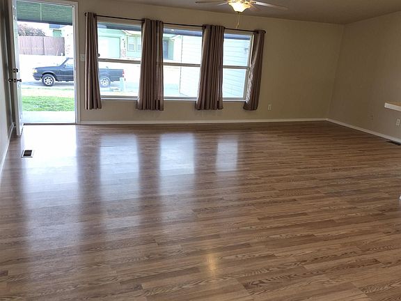 4th image of 1470 Windmere Dr