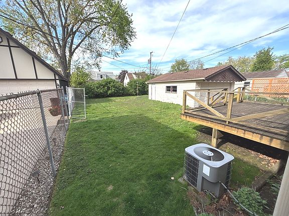 2nd image of 5404 Kimball Pl