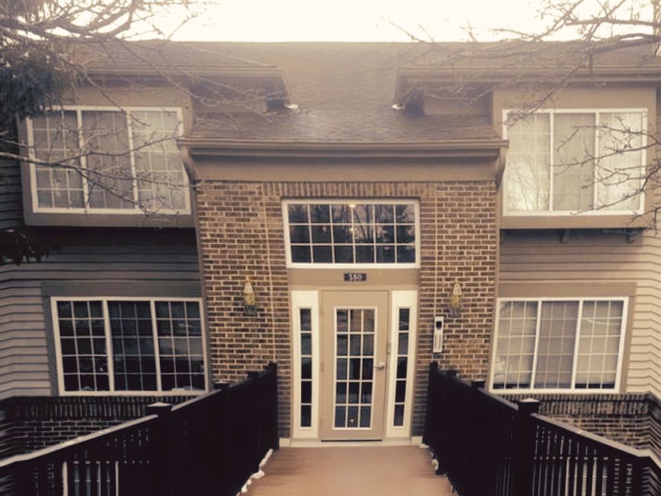 1st image of 580 Cloverfield Ln APT 101