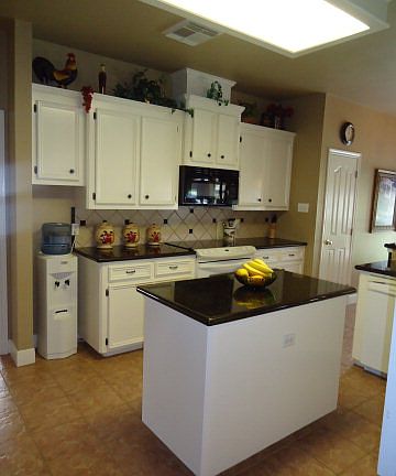 4th image of 104 Williamsburg Ave