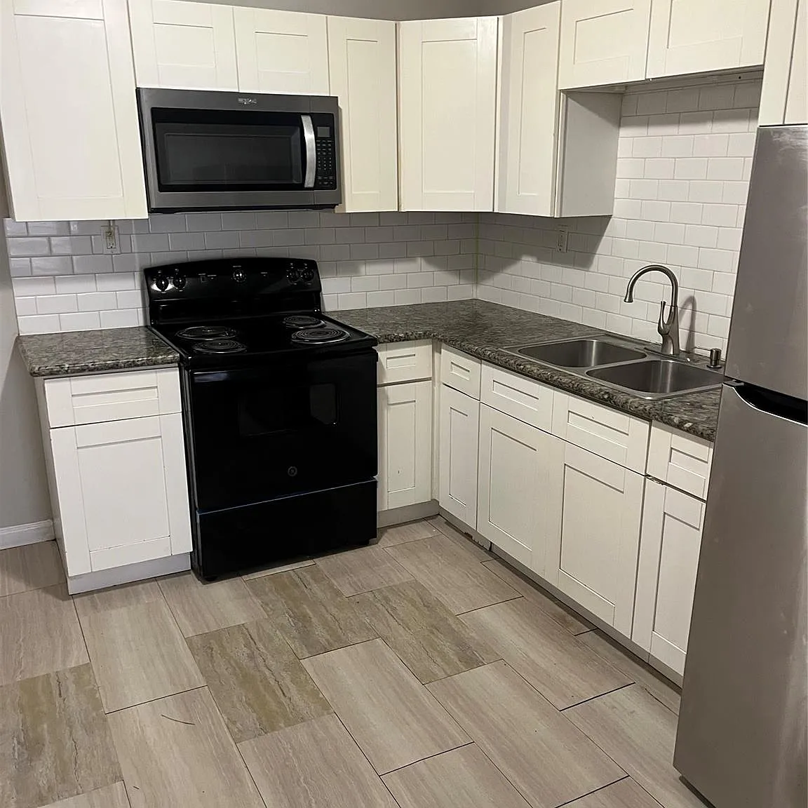 4 bed, 2.0 bath, 1316 sqft, $1,550 — Photo 3