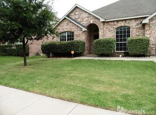 312 High Desert Dr, Fort Worth, TX 76131