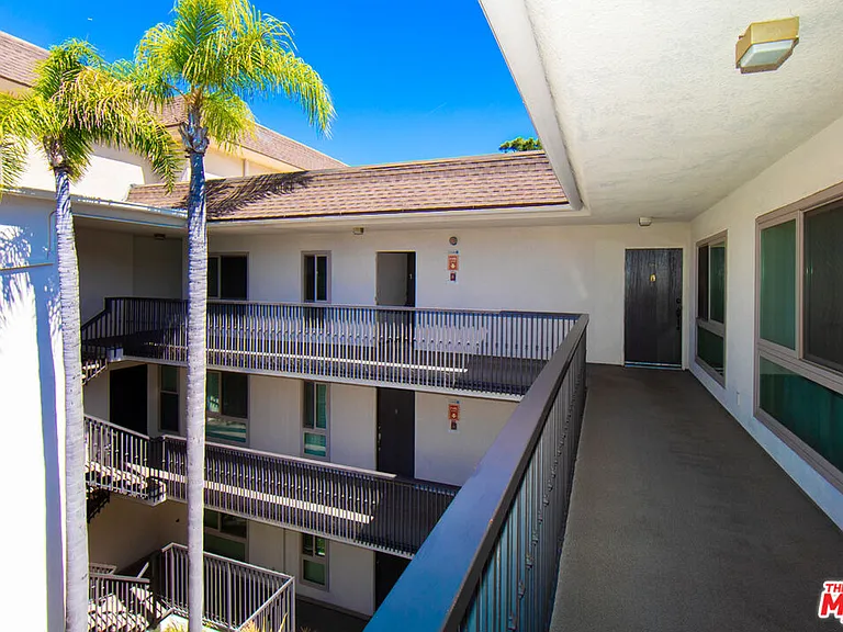 6001 Canterbury Dr #303 — Photo 4