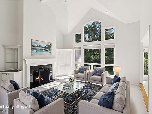 4th image of 39780 Alsace Ct
