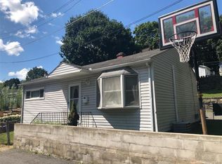 123 Center St, Highland Falls, NY 10928
