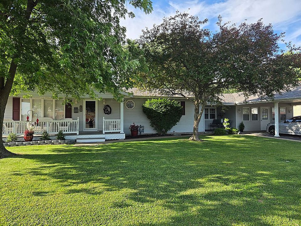 1st image of 723 Bunker Hill Rd