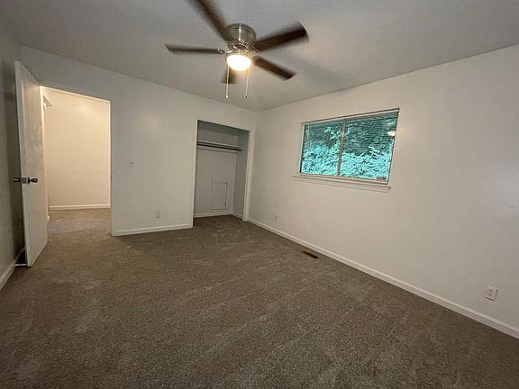 4th image of 734 Marley Way #B